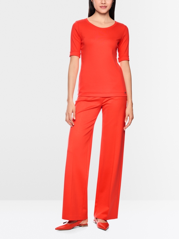 Slim-fit T-shirt with 3/4 sleeves