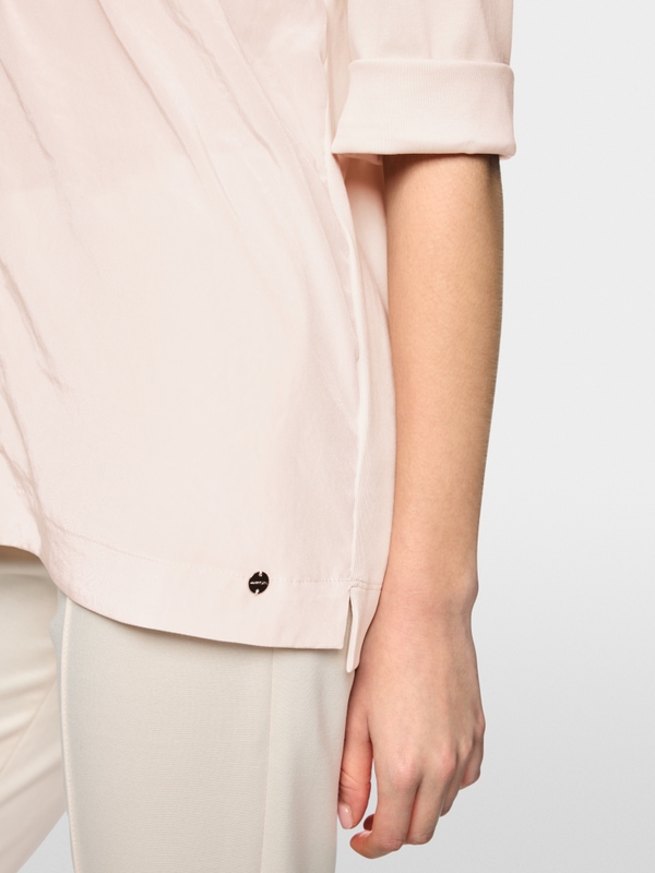 Wide blouse in material mix