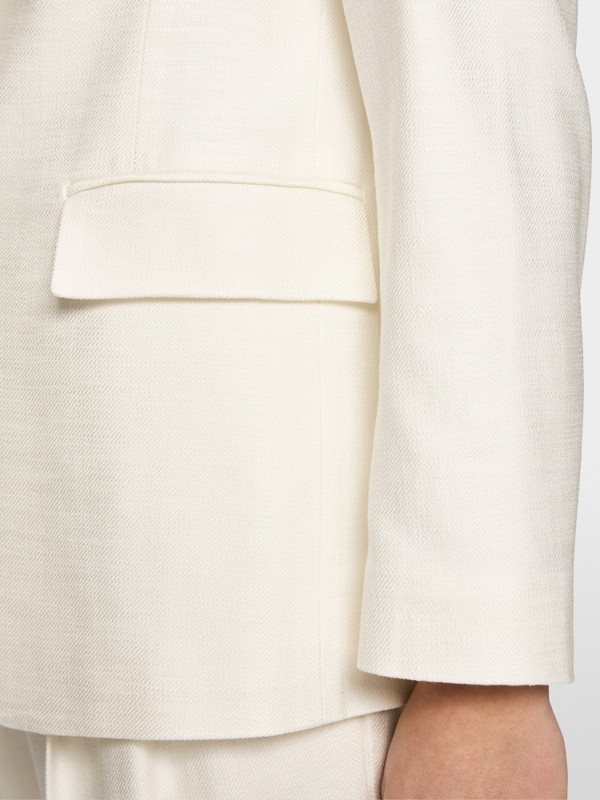 Viscose blazer with loose fit