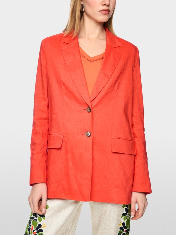 Long blazer with shoulder pads