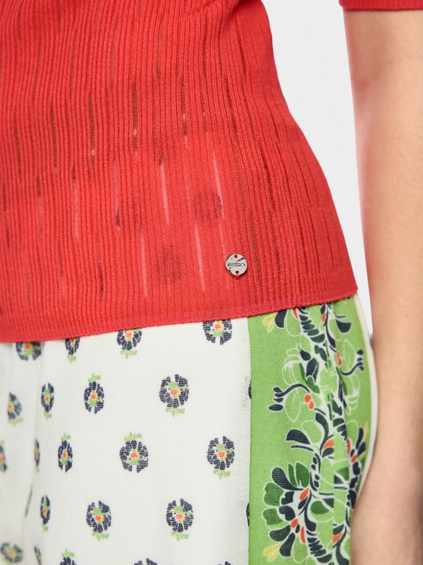 Short-sleeved viscose stretch sweater