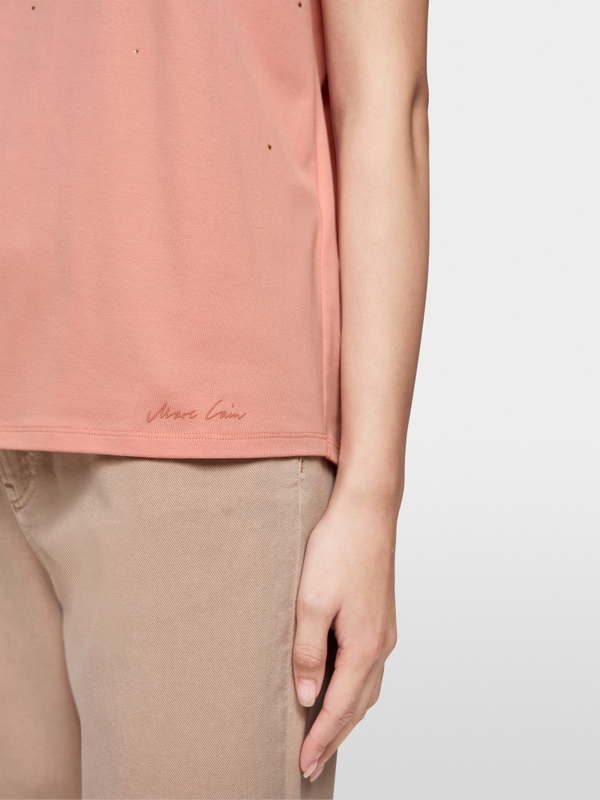 Short-sleeved T-shirt with hotfix stones