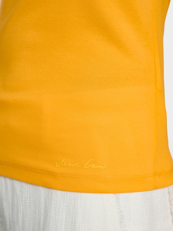 Basic shirt made from stretch cotton