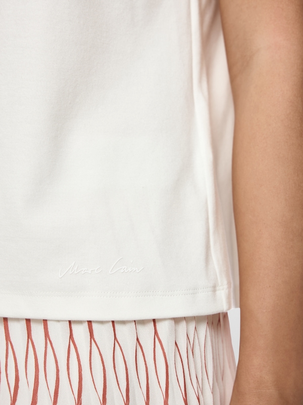 Feminine stretch cotton shirt