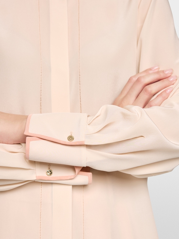 Blouse à col chemise en pure soie