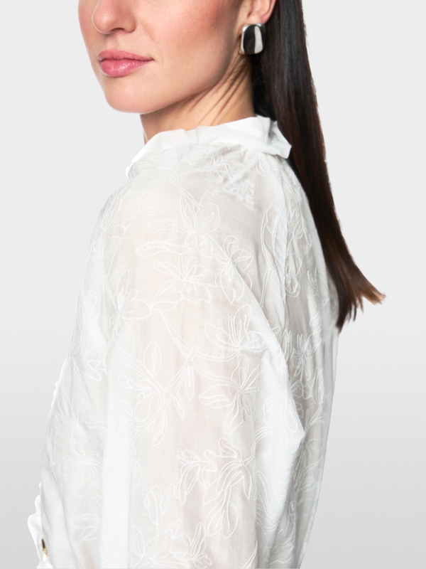 Light tunic with embroidery & ruffles