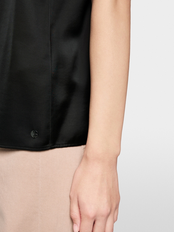 Elegant strap top with lace