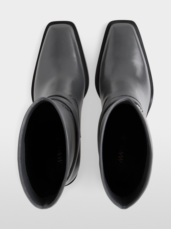 Leather western boots