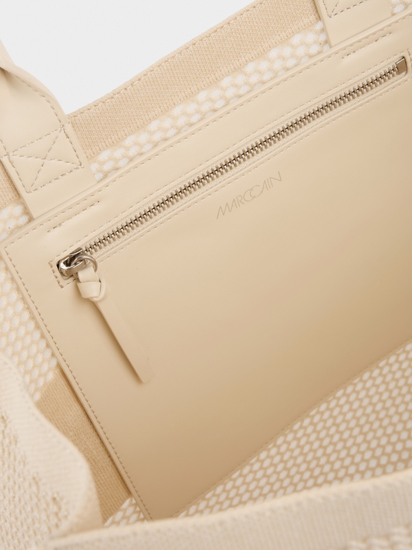 Melange knit shopper with logo