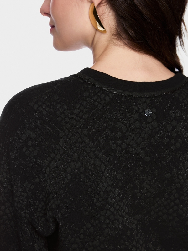 Cardigan tricoté en Allemagne