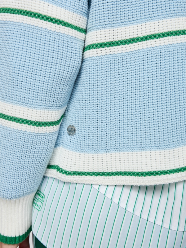 Pull à rayures tricoté en Allemagne