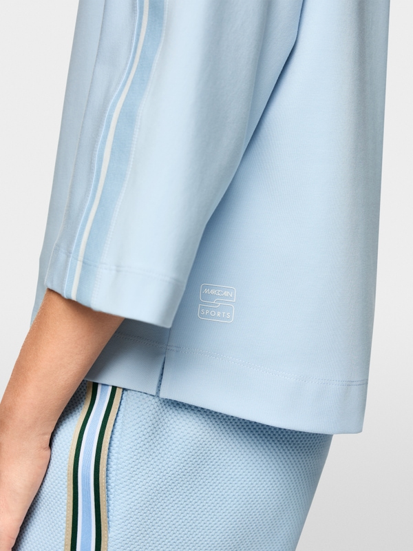 Sweatshirt with stand-up collar