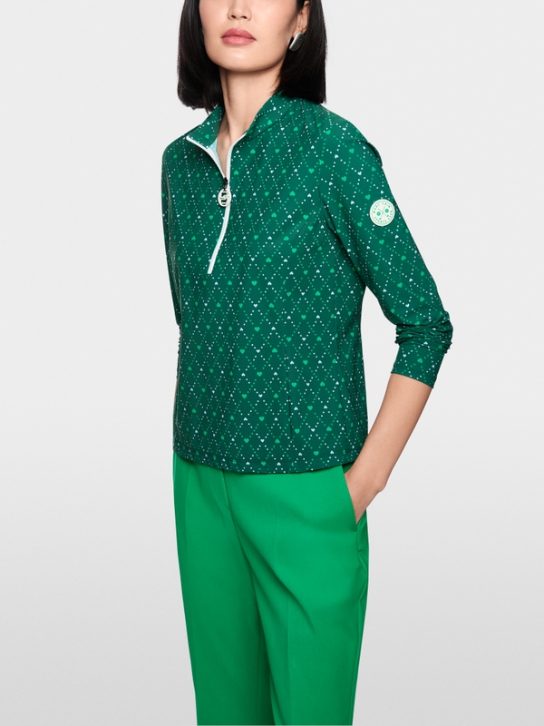 Lightweight shirt with heart print