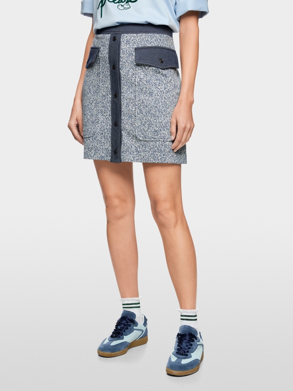 Short skirt made from stretch viscose