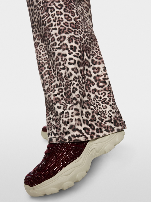 WARRI jeans with leopard print