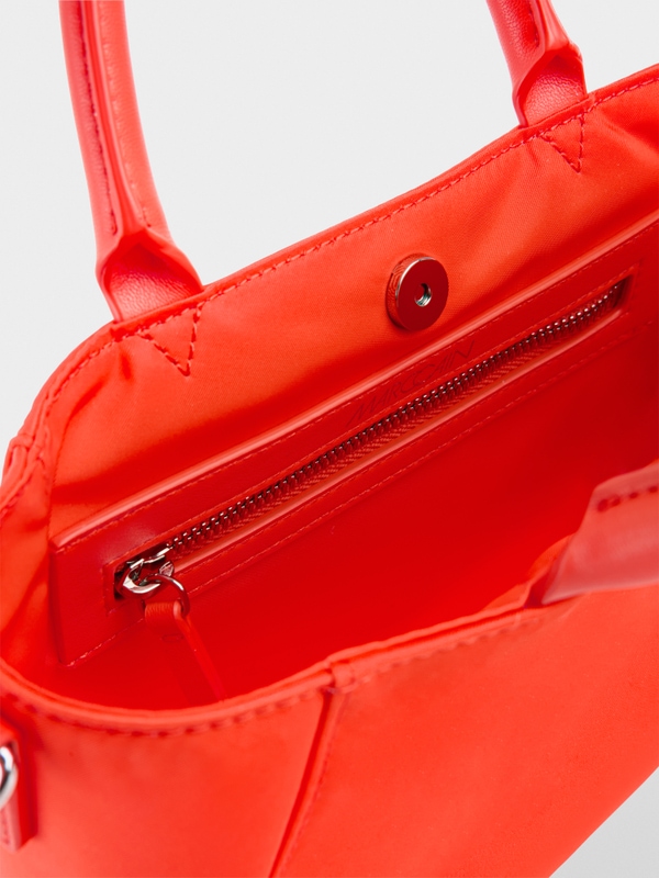 Petit sac en nylon avec détail cordon