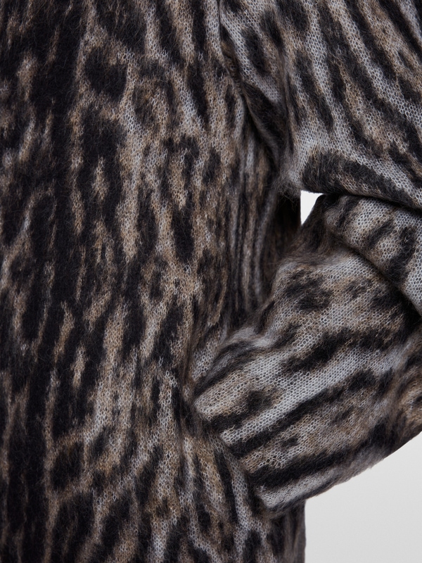 ‘Knitted in Germany’ ozelot coat
