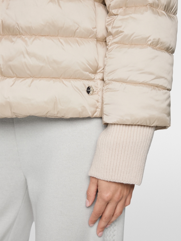 Quilted jacket with synthetic down
