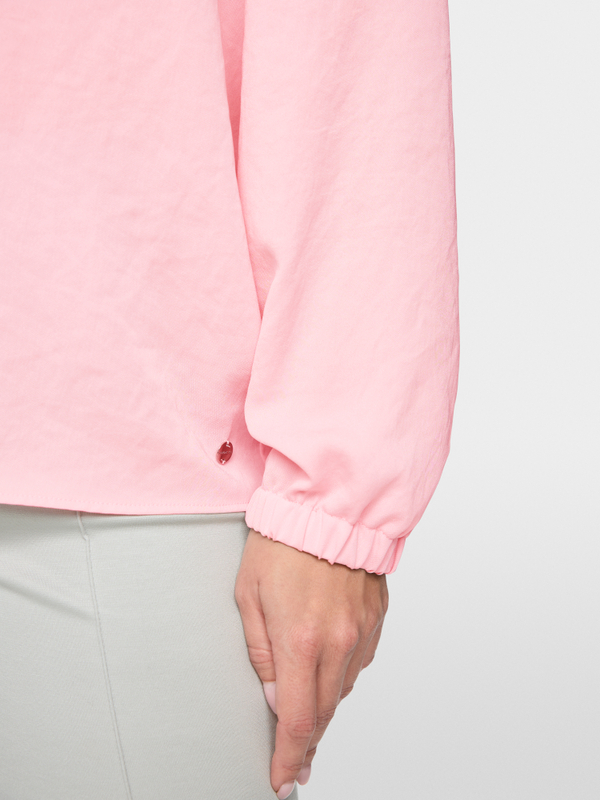 Loose-fitting blouse with V-neck