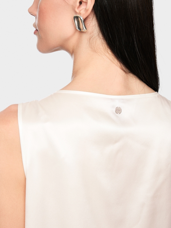 Shiny silk top