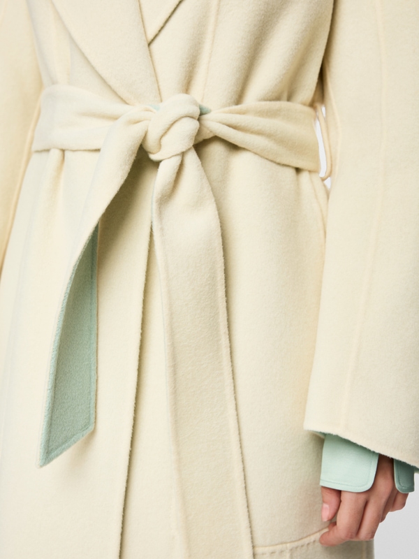 Luxurious reversible wool coat