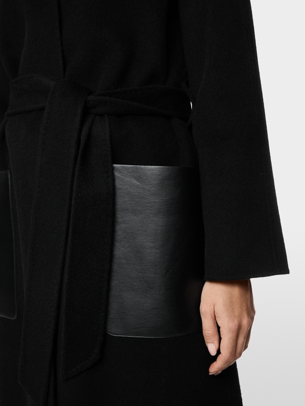 Short coat with leather details