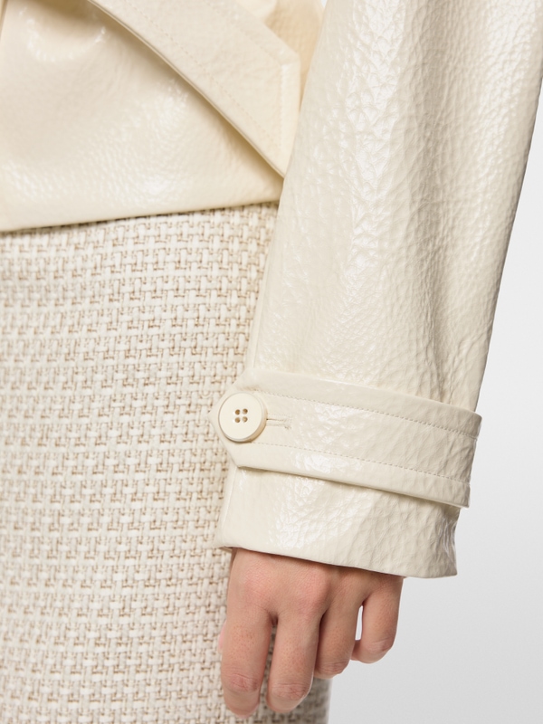 Short trench jacket with patent finish