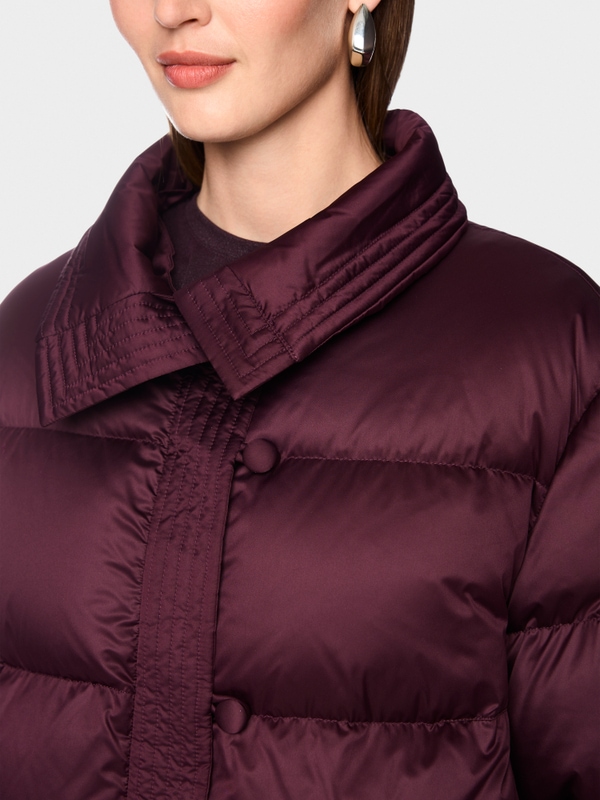 Quilted jacket with fur collar