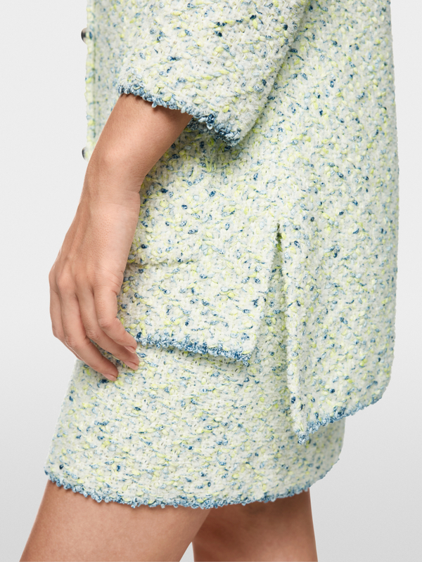 Cardigan tricoté en Allemagne