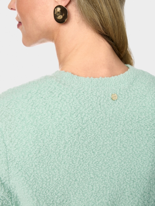 Cardigan bouclé tricoté en Allemagne