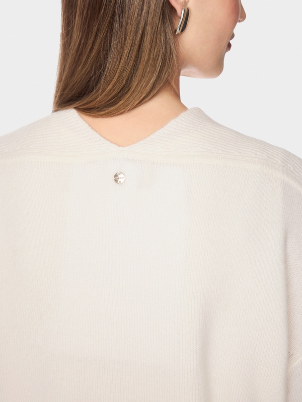 Jumper in a new wool and cashmere blend