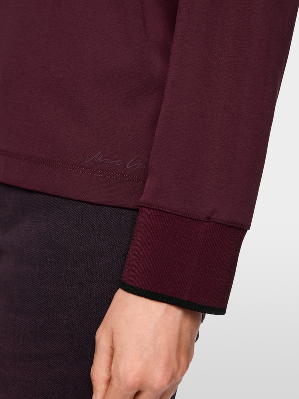 Shirt with contrasting stripes