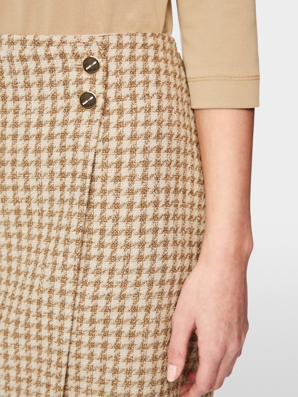 Houndstooth mini skirt