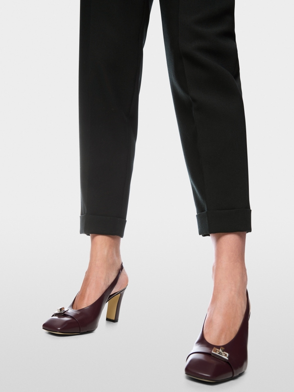 FORDON trousers in a feminine fit