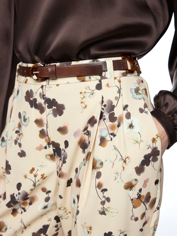 Narrow leather belt
