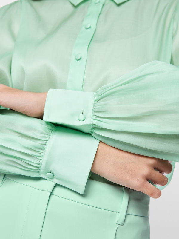 Puff-sleeve blouse with fabric buttons