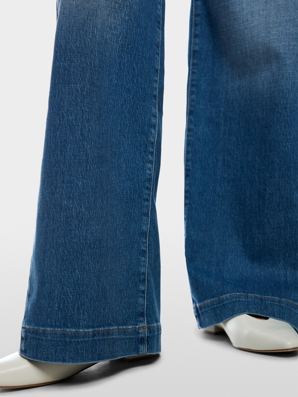 WARRI wide fit jeans with studs