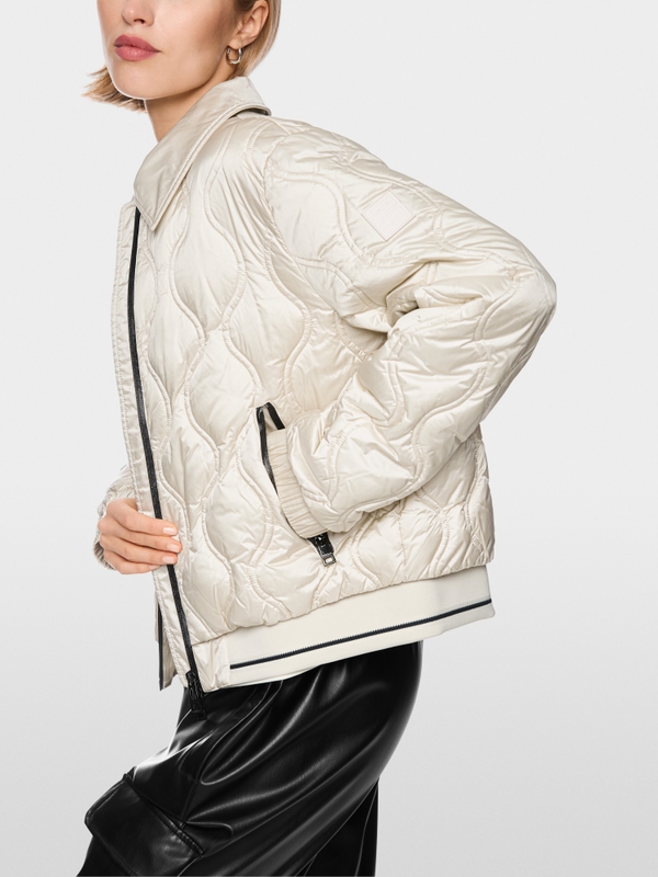 Veste matelassée avec détails contrastés