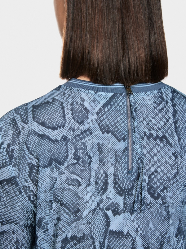 Loose-fitting dress with animal print