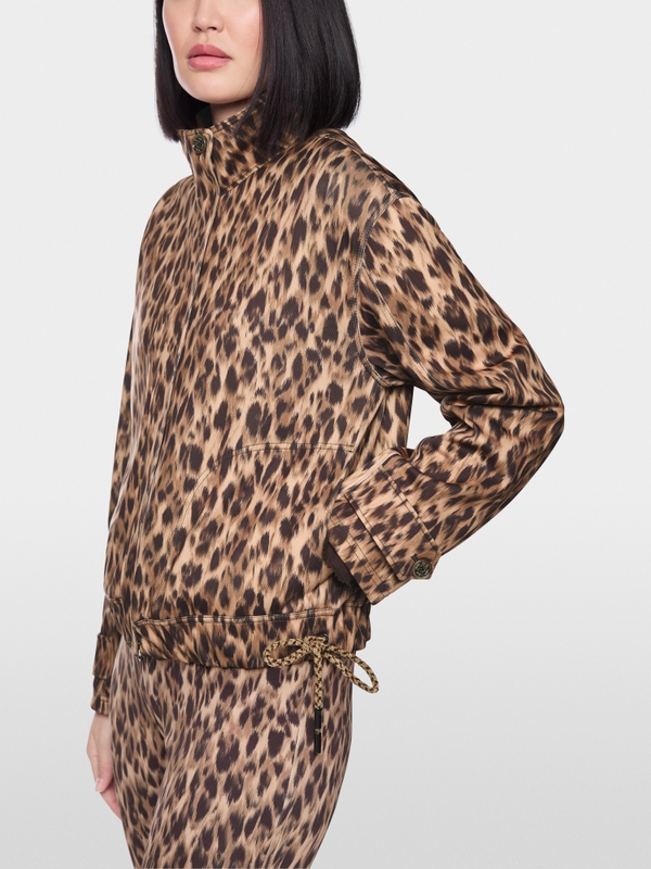 Scuba jacket with leopard print