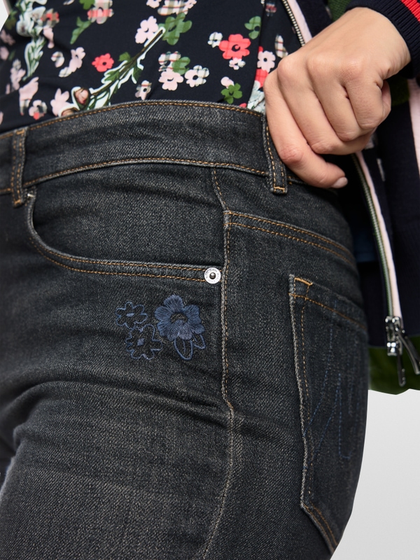 FENDOU feminine fit jeans