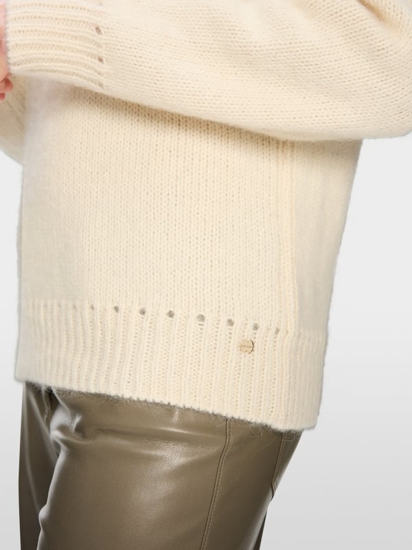 Pull à col roulé Knitted in Germany