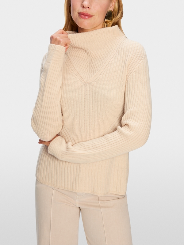 Stehkragen-Pullover Knitted in Germany