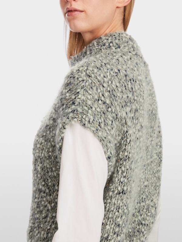 Sleeveless sweater - knitted in Germany