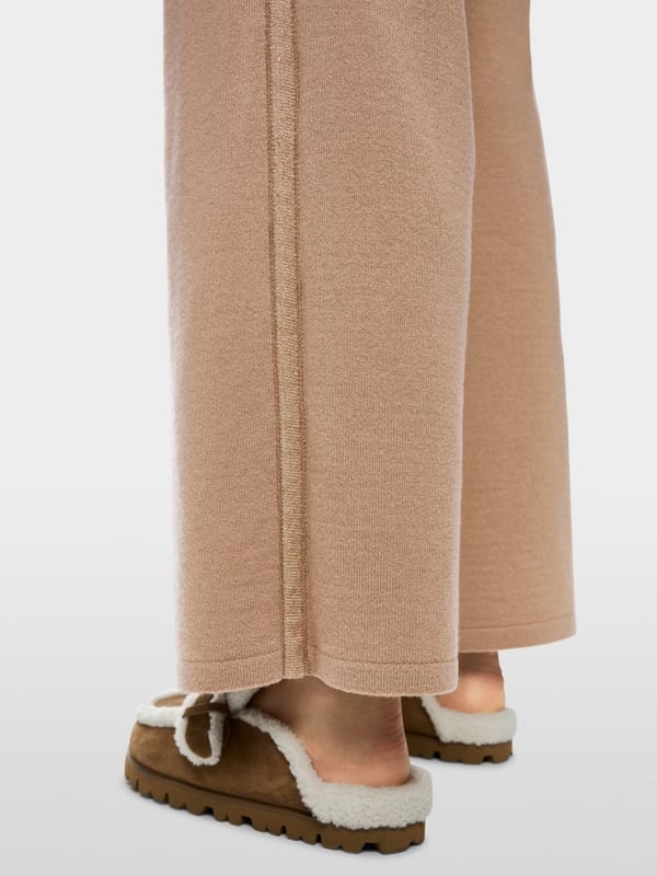 Pantalon large Knitted in Germany