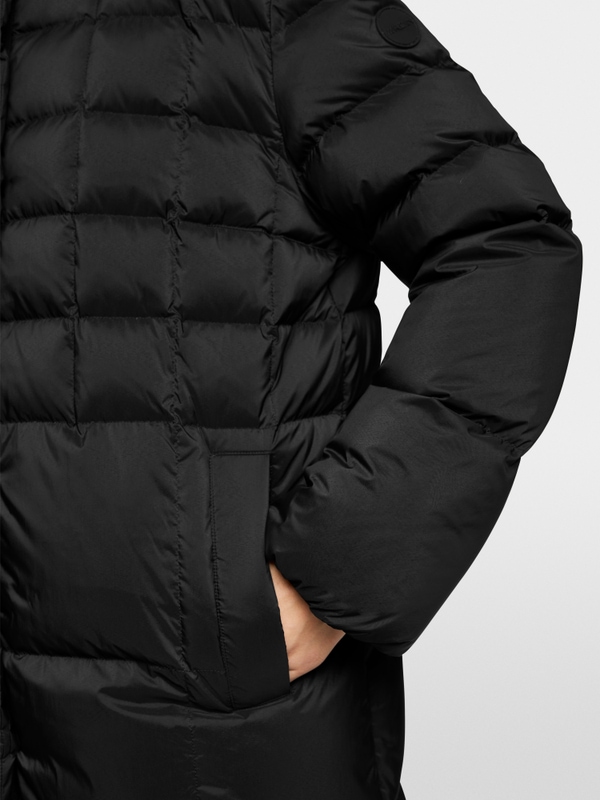 Quilted down coat with hood