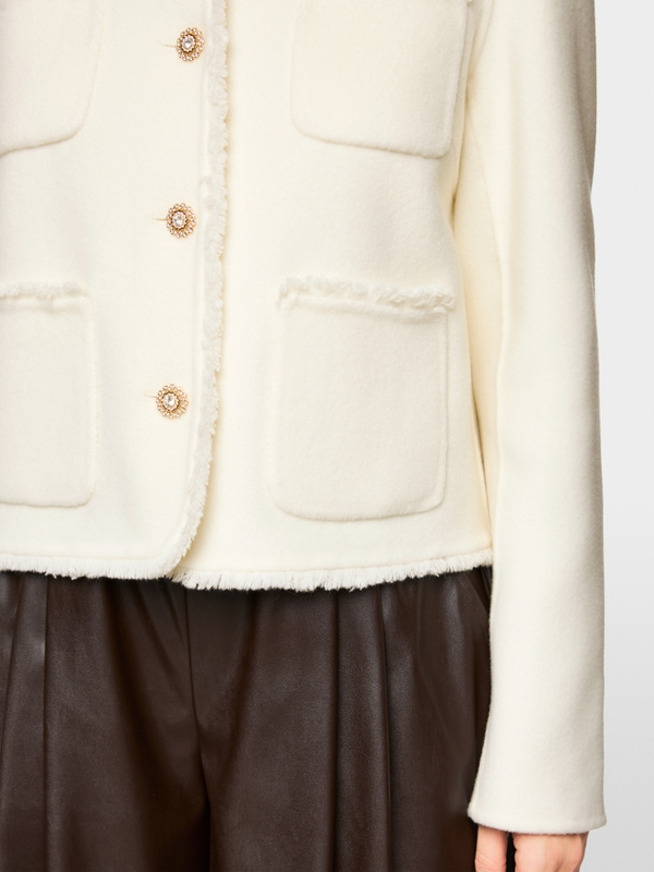 Jacke mit aufgesetzten Taschen