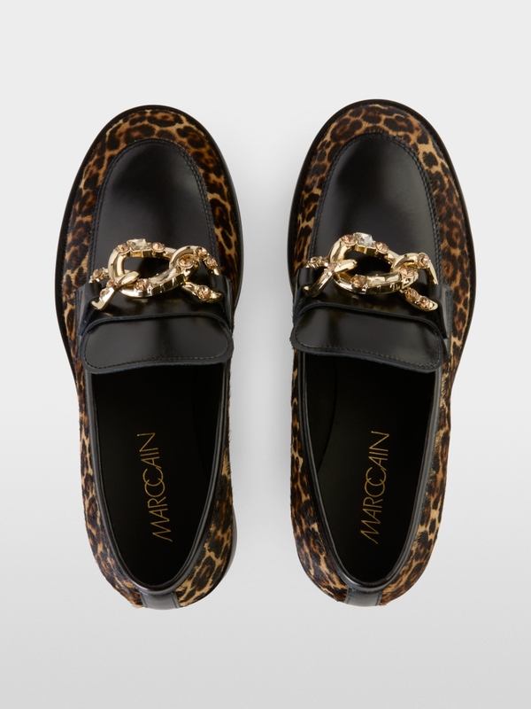 Mocassins léopard avec détail métallique scintillant