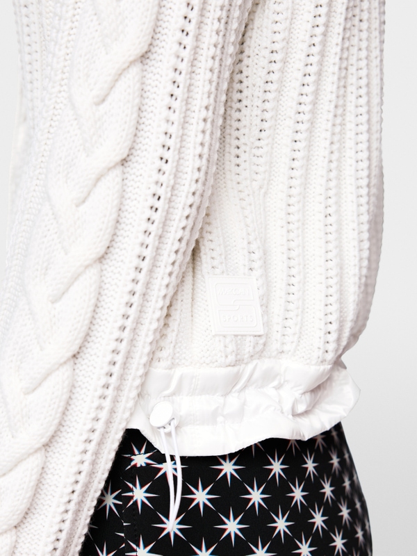 Cardigan en tricot - tricoté en Allemagne