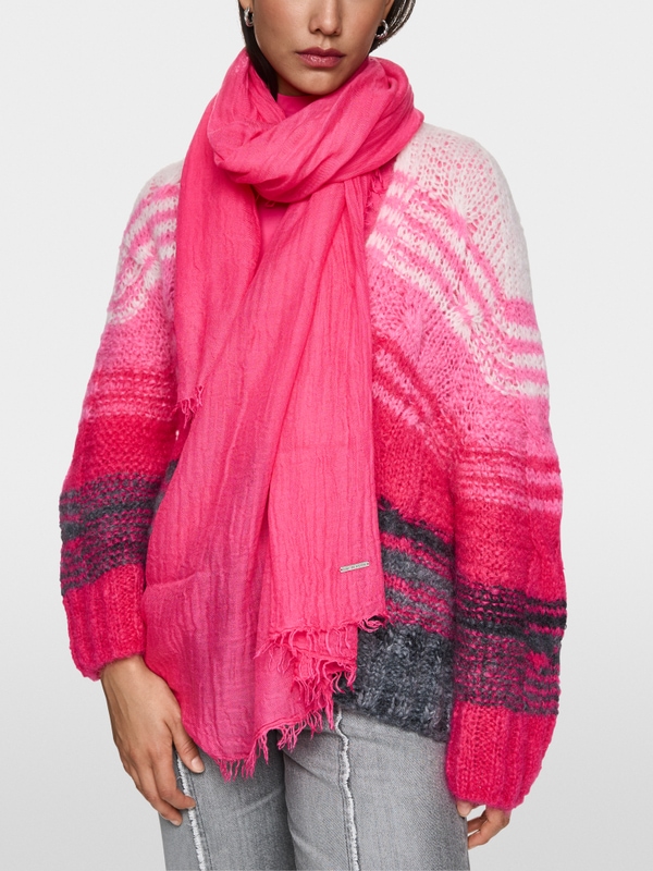 Leichter Schal in Knitter-Optik